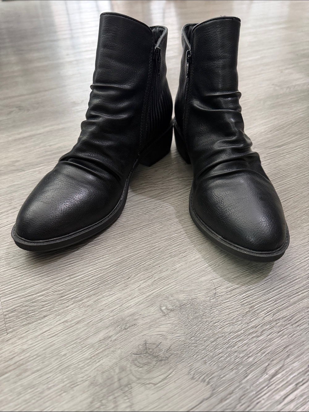 Baretraps Stevie Black Ankle Boots Classic Zip-Up Ankle Booties  Sz 8.5 EUC